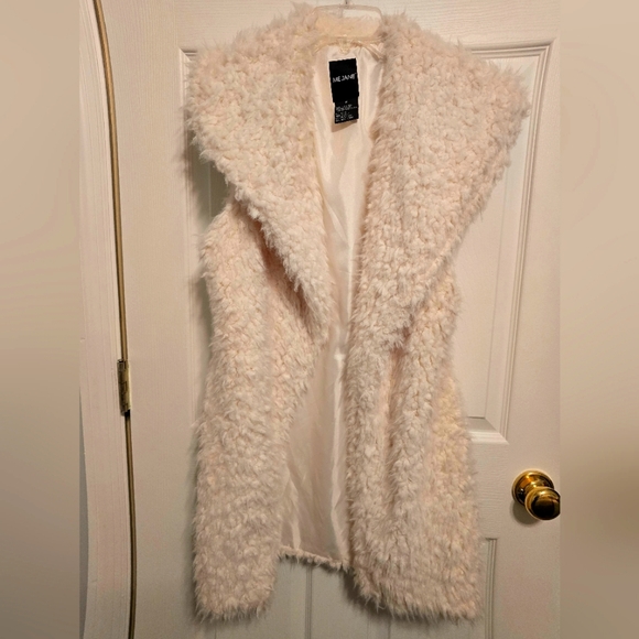 Me Jane faux fur vest size M - Picture 1 of 4